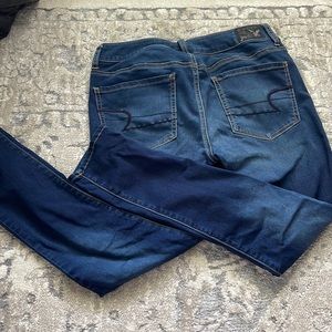 American eagle size 10 short. skinny jeans super super stretch